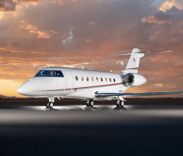 Gulfstream G280 private jet super mid-size cabin jet